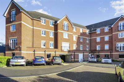 Eaton Avenue, Burnham