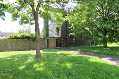 ***LET AGREED***Trelawney Avenue, Langley***LET AGREED***