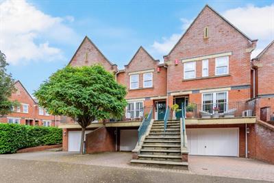 Virginia Park, Virginia Water, Surrey, GU25 4SP
