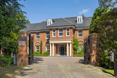 Woodlands Road East, Wentworth Estate, Virginia Water, Surrey, GU25 4PH