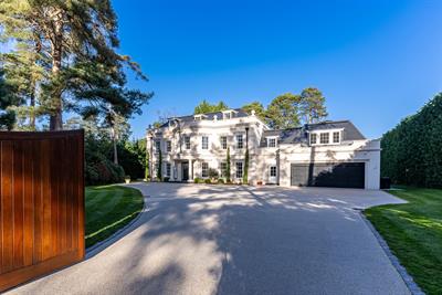 Virginia Avenue, Virginia Water