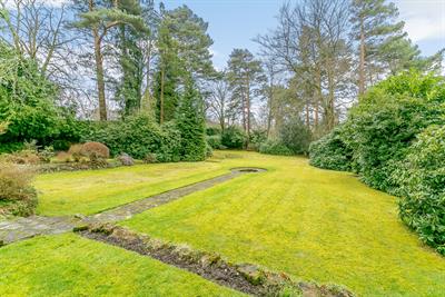 Gorse Hill Road, Wentworth Estate