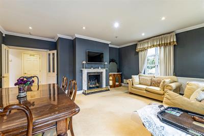 Holloway Drive, Virginia Water
