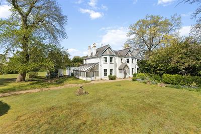 Sunninghill Road, Ascot