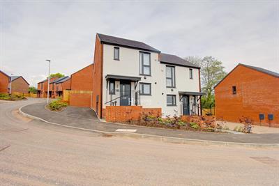 Clos Cae Coch, Lisvane, Cardiff