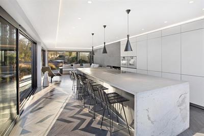 The Strand, Lympstone