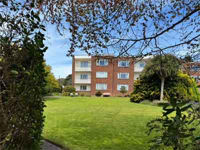 27 Douglas Avenue, Exmouth