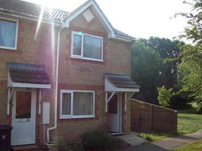 * BARNES CLOSE * HONITON *