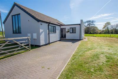 Station Road, Broadclyst