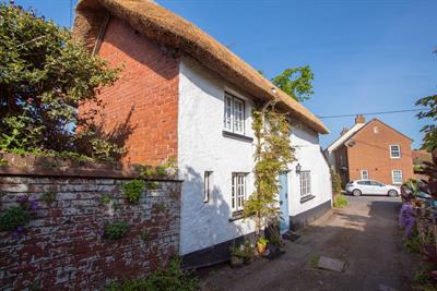 Thorns Cottages, Greenway, Woodbury