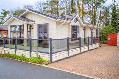 Long Range Park, Whimple