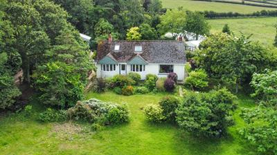Bradninch, Exeter
