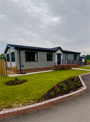 40 The Paddocks - 48' x 22 (1056sq feet) Garden, Patio paths and driveway circa 3800sq feet plus 18sq ft Garage