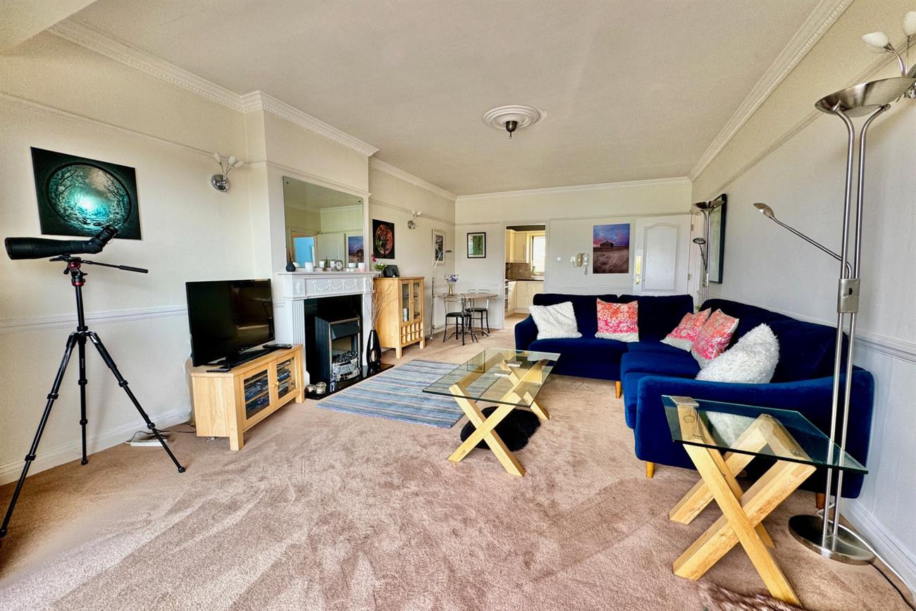 Flat for sale in PARK ROAD, SWANAGE BH19 2AA Corbens Estate Agents