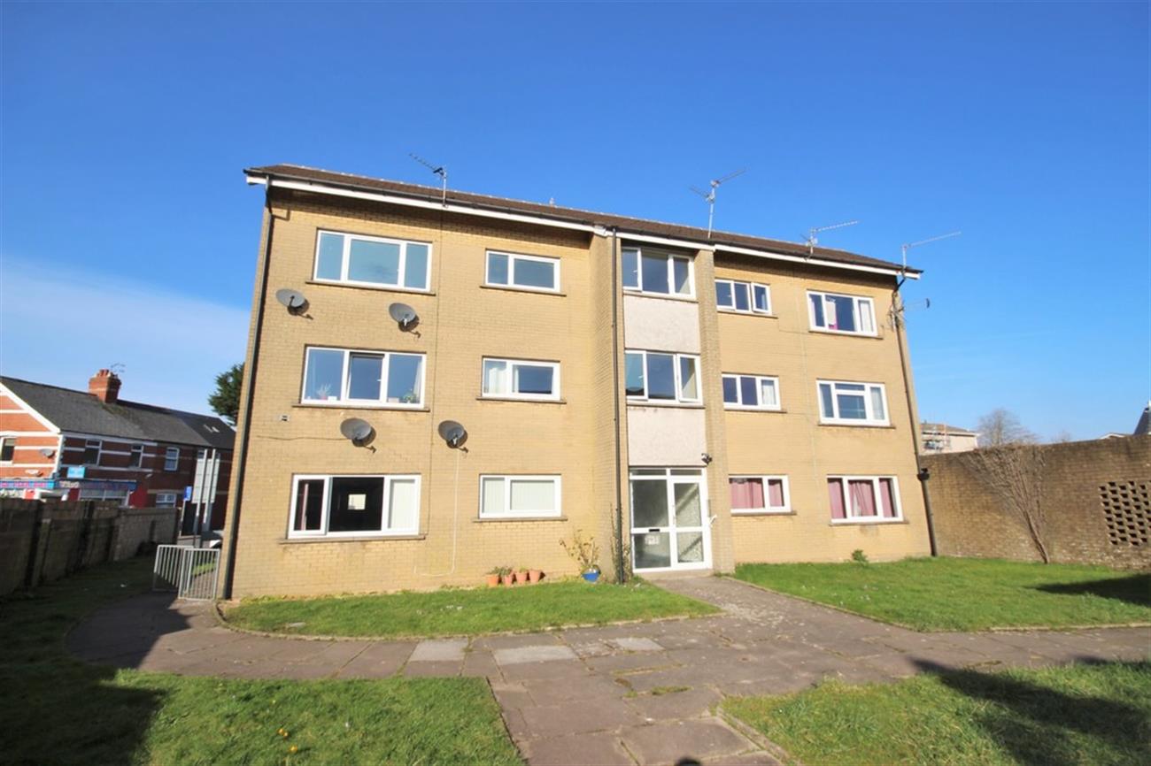 Ground Floor Flat for sale in Trewartha Court, Whitchurch, Cardiff CF14