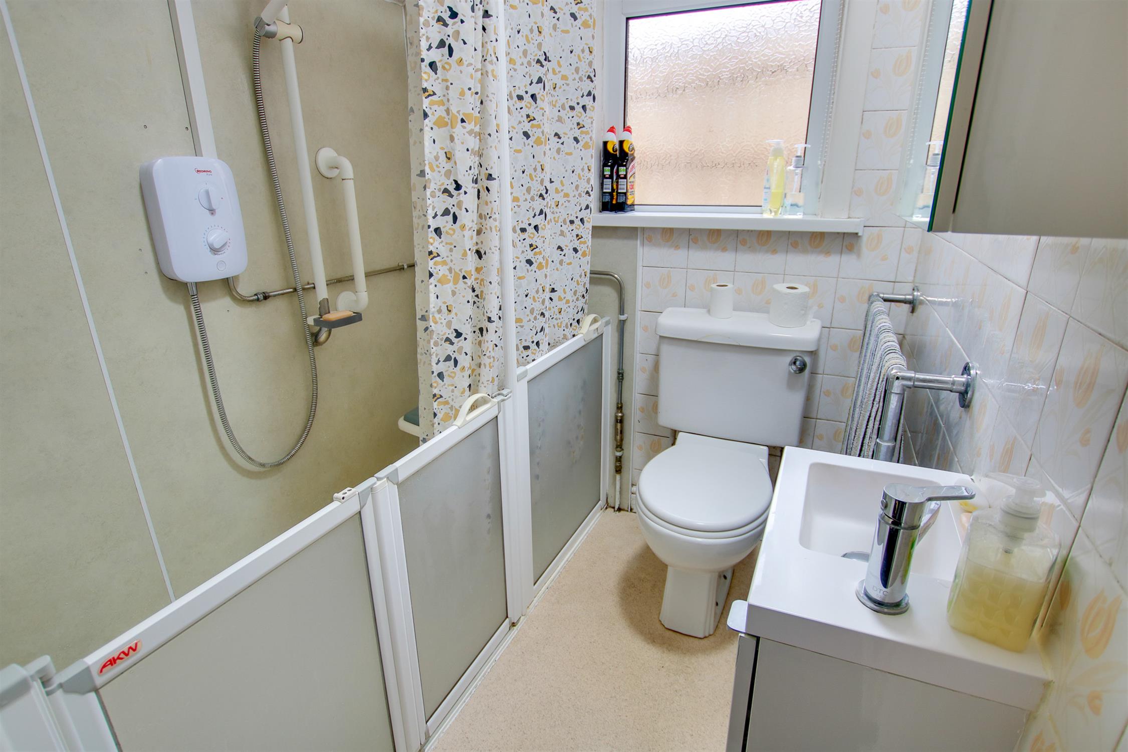 For Sale Bitterne! Garage! Driveway! Two Double Bedrooms!, 2 Bedroom