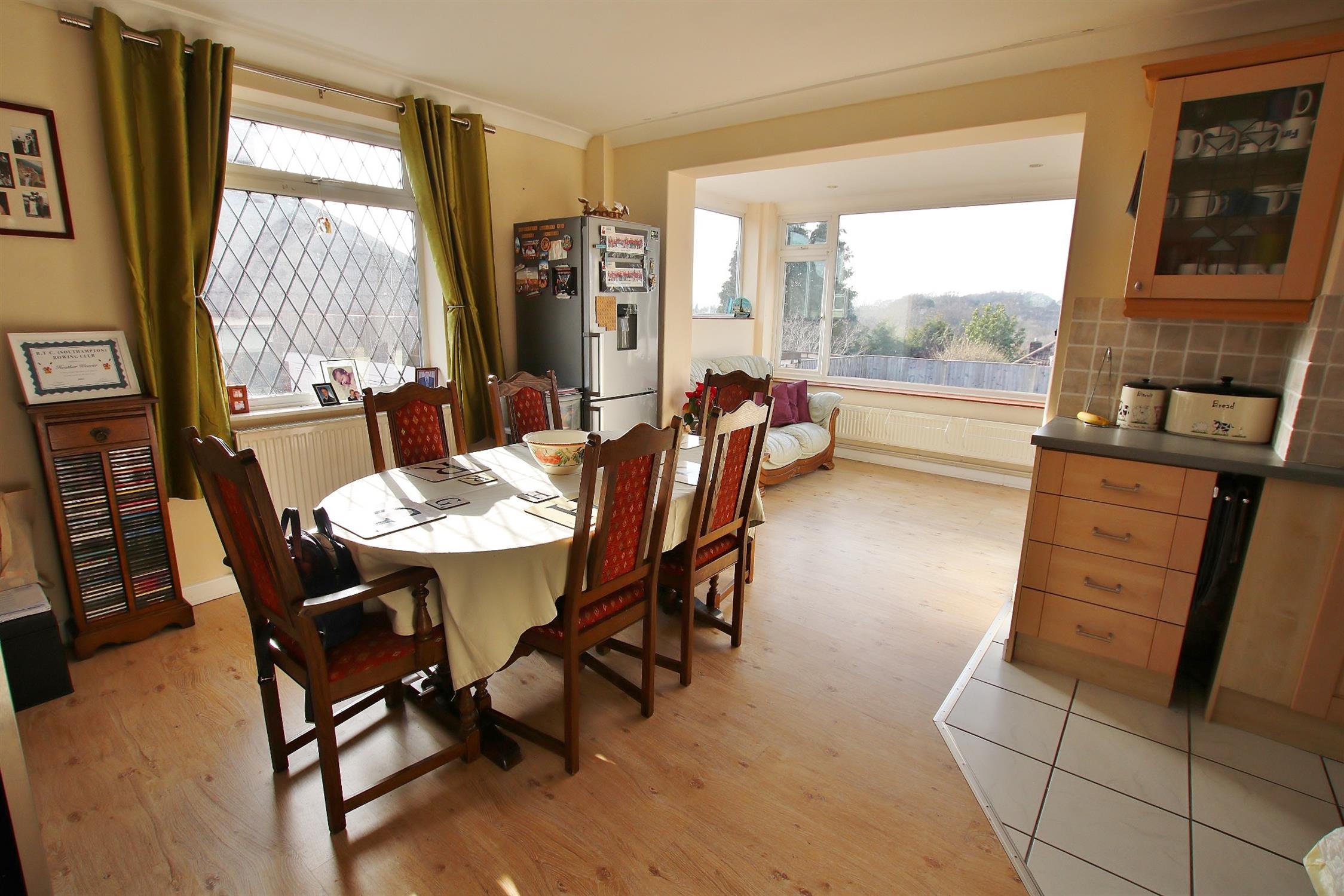 For Sale Springford Crescent, Lordswood, Southampton, 3 Bedroom