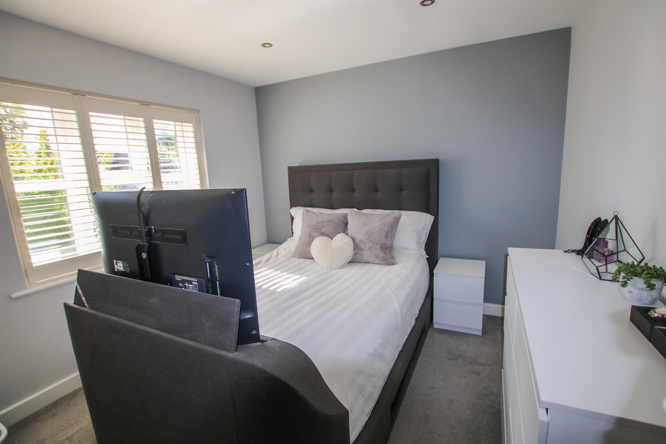 For Sale The Mallards, Totton, Southampton, 2 Bedroom Property from