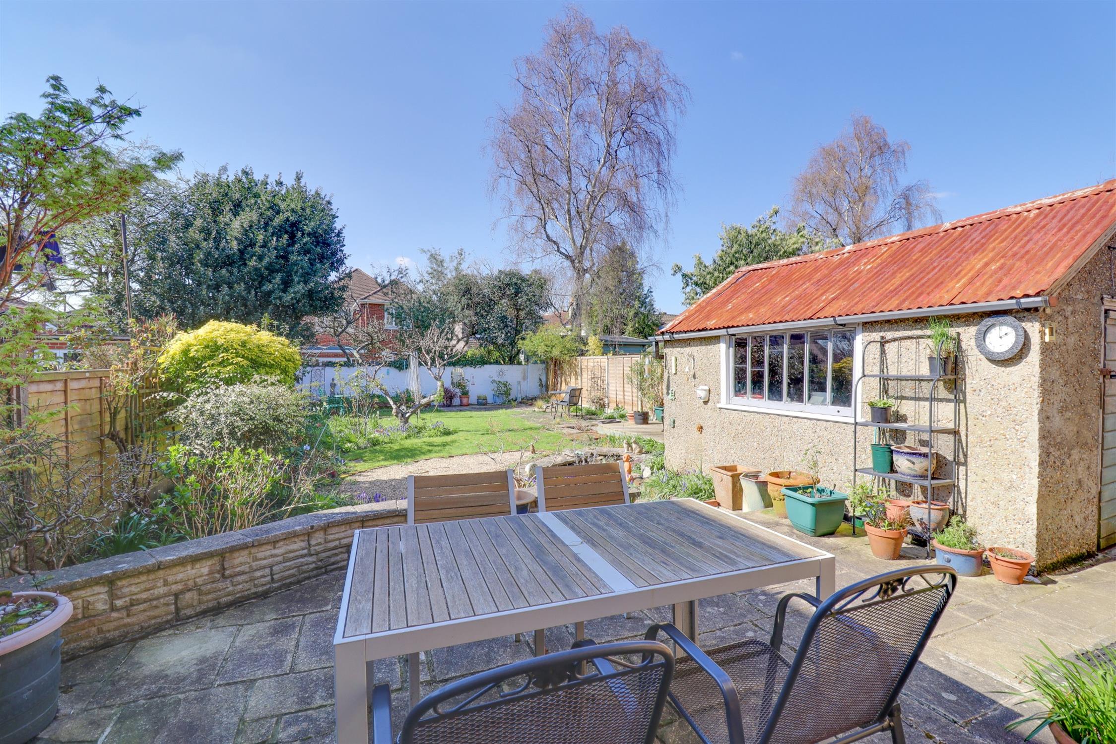 For Sale Hazeleigh Avenue, Woolston, 3 Bedroom Property from Field Palmer