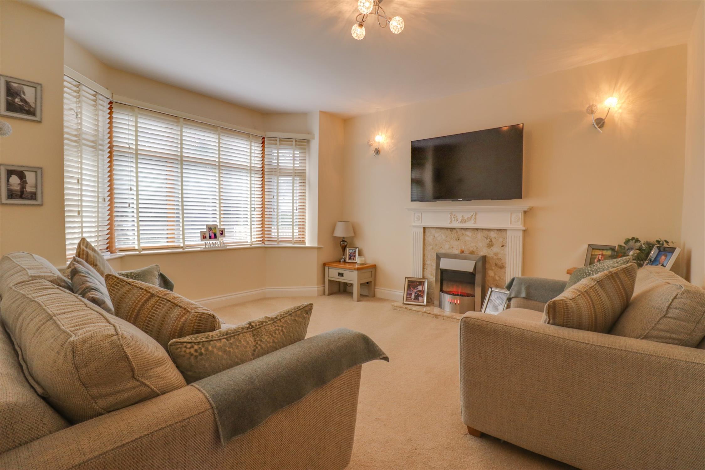 For Sale Botley Road, Sholing, 3 Bedroom Property from Field Palmer