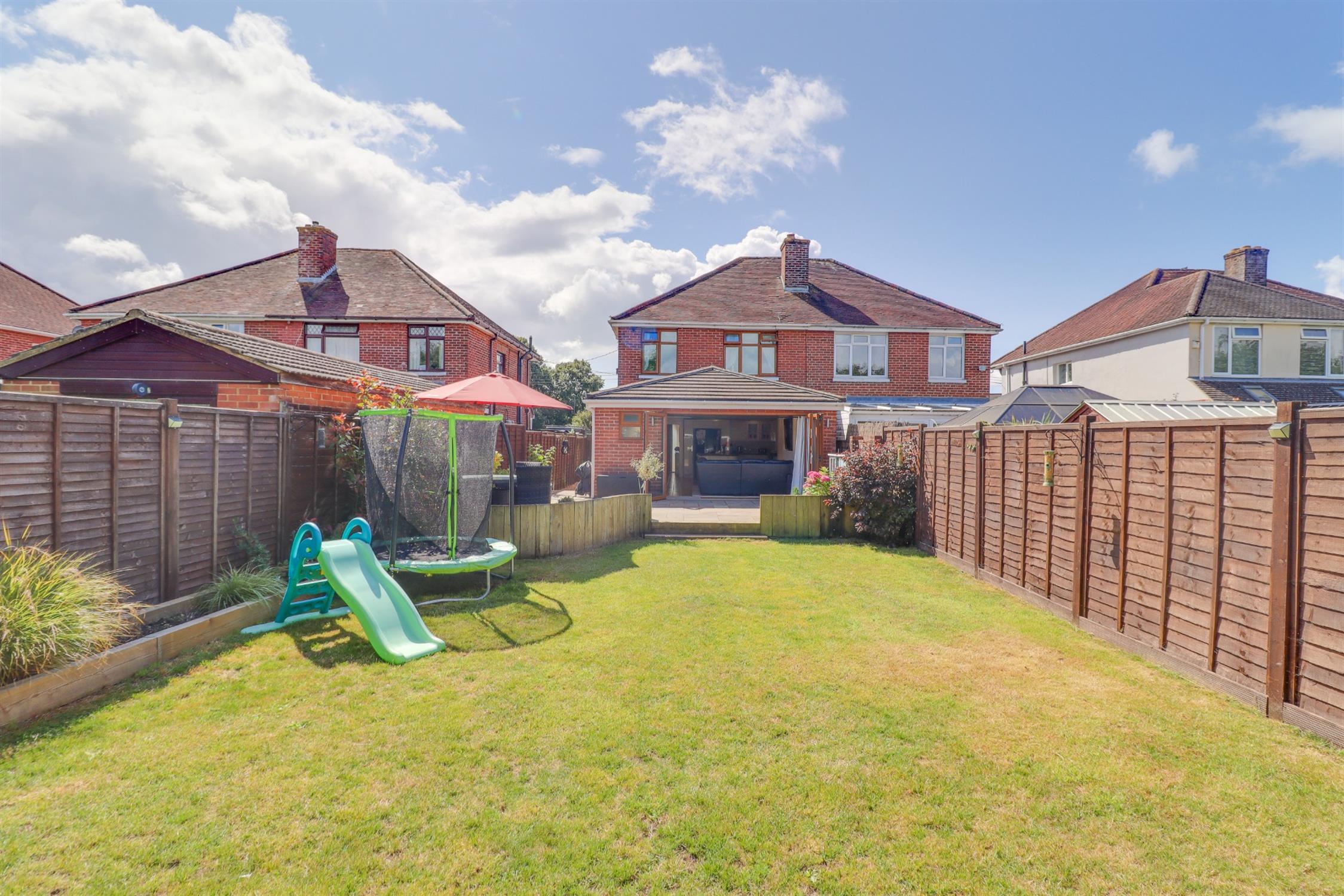 For Sale Botley Road, Sholing, 3 Bedroom Property from Field Palmer