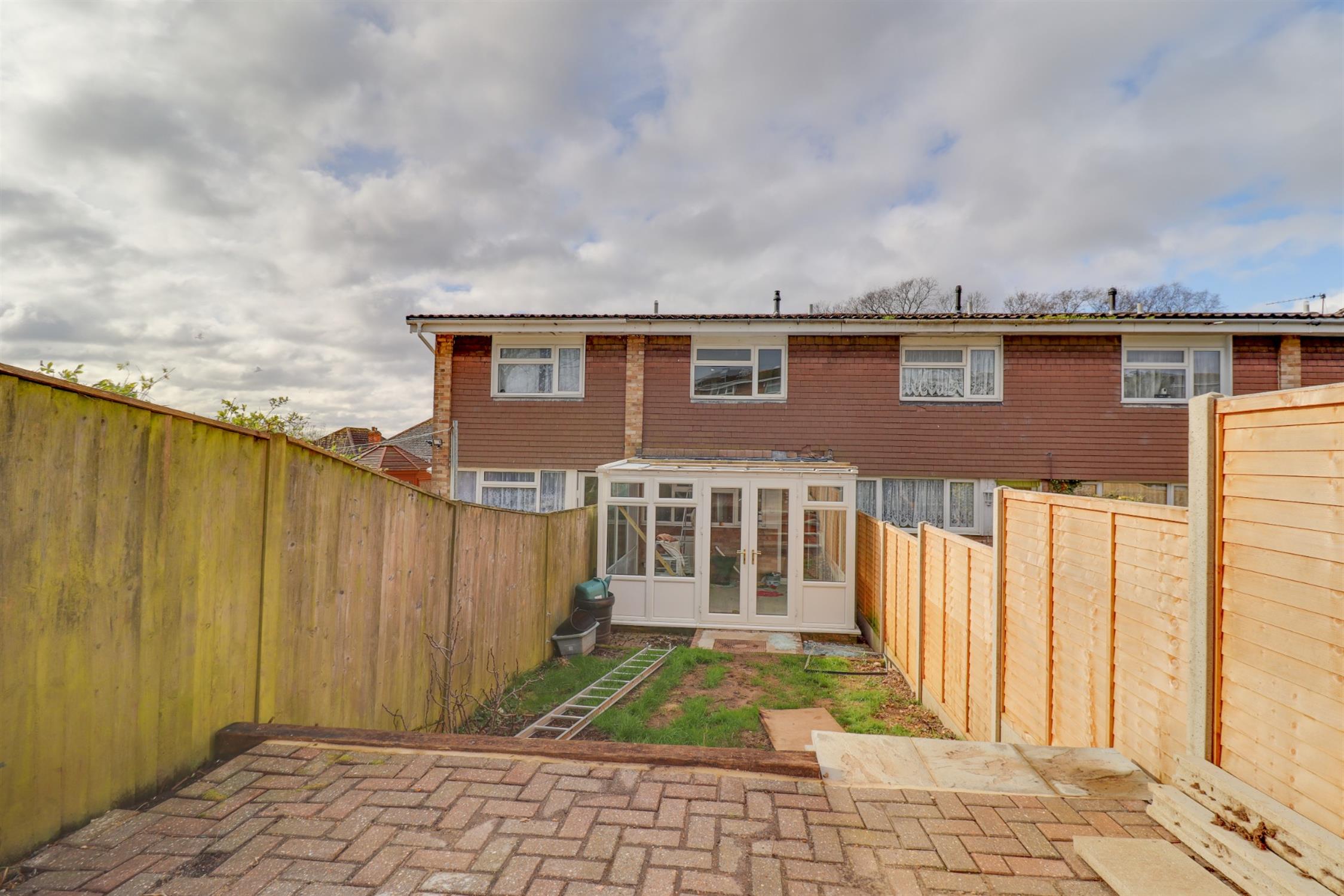 For Sale Ticonderoga Gardens, Woolston, 2 Bedroom Property from Field