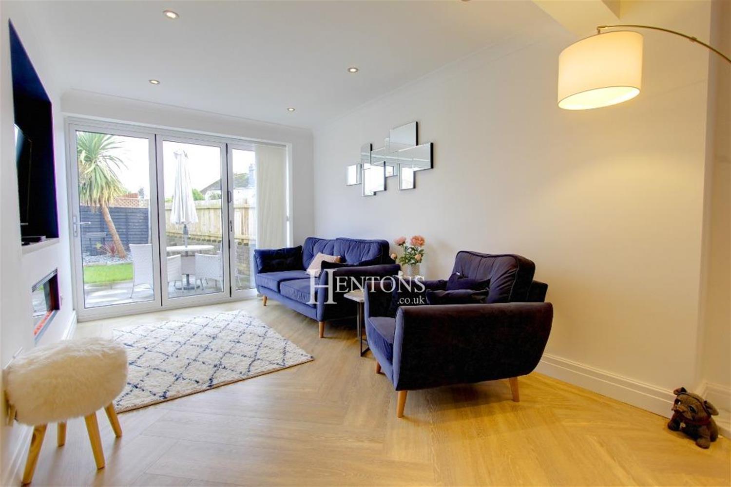 Detached Bungalow for sale in HeolYNant, Rhiwbina, Cardiff CF14 6BS