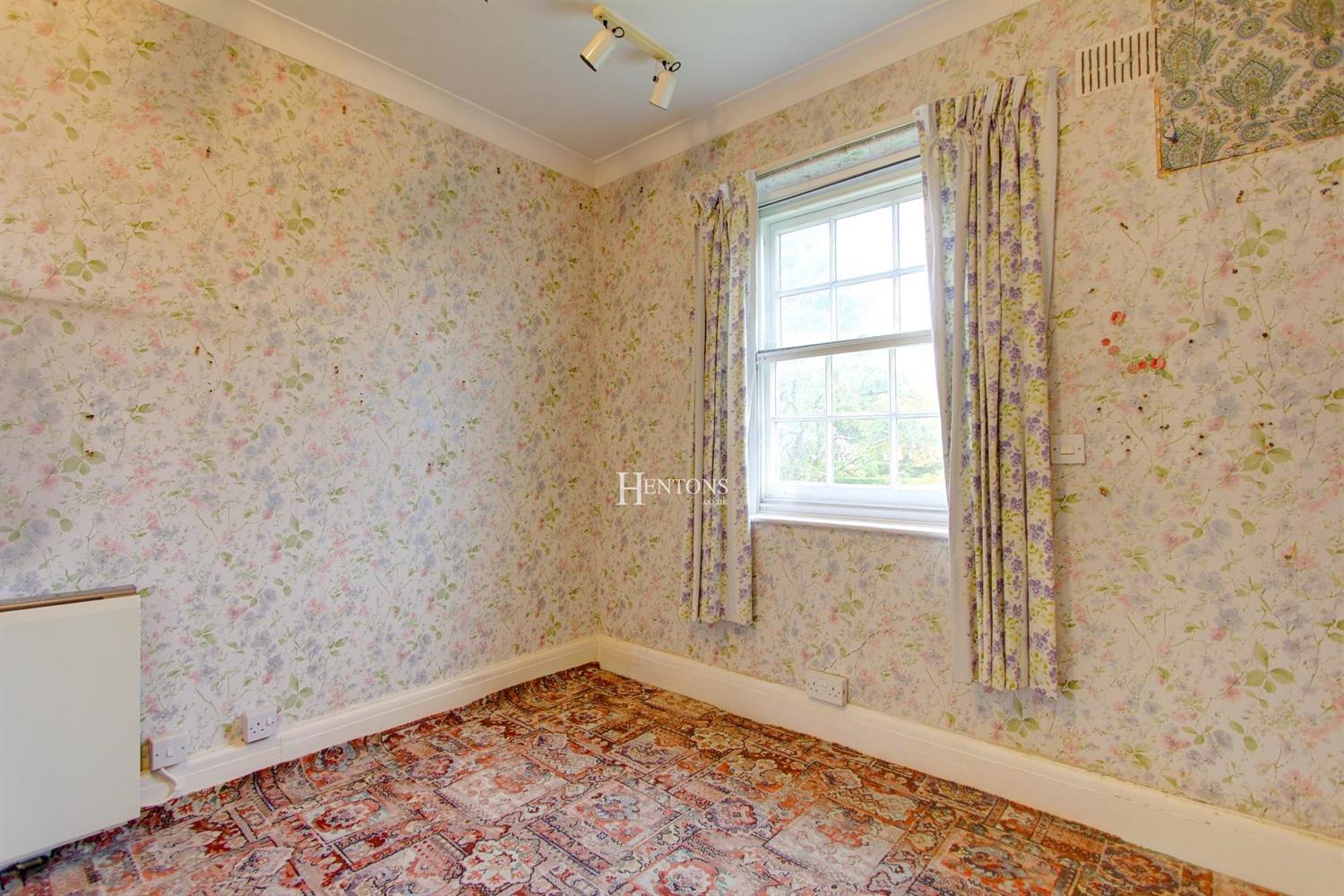 SemiDetached House for sale in Lon Isa, Rhiwbina, Cardiff CF14 6EE