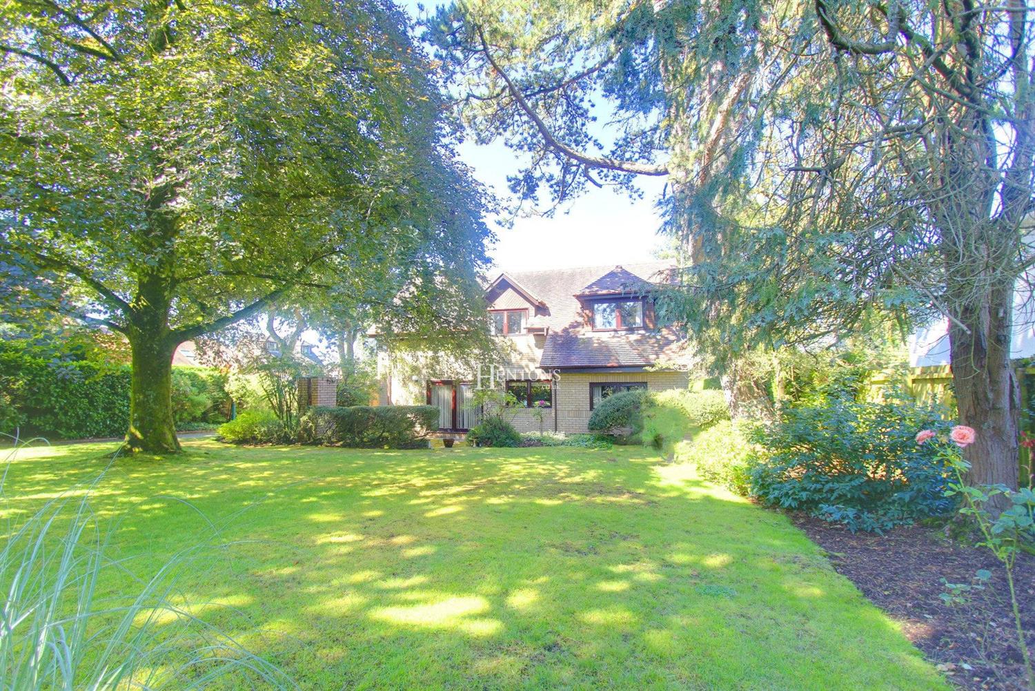 Detached House for sale in Cyncoed Road, Cyncoed, Cardiff CF23 6AL