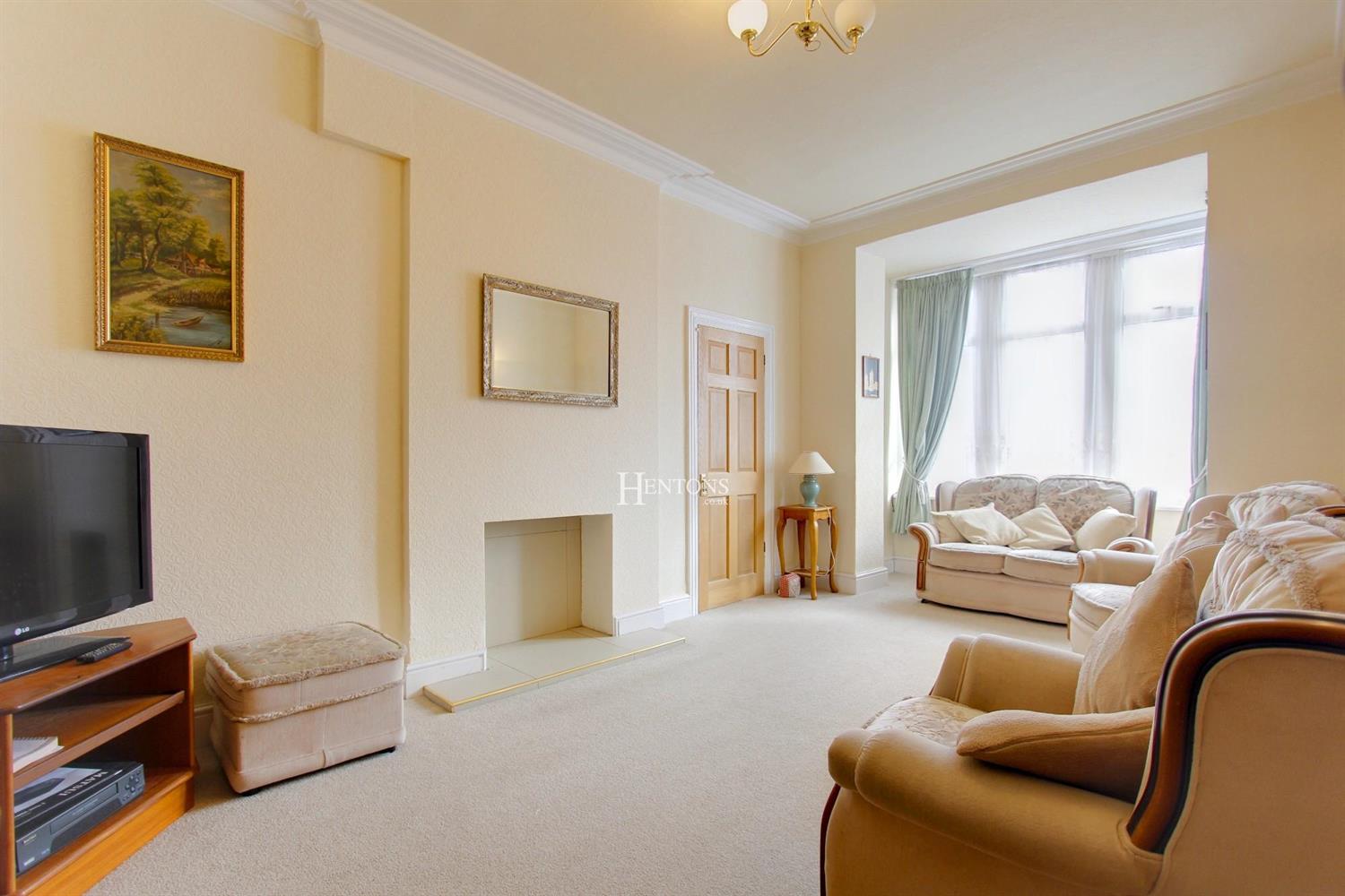 End of Terrace House for sale in Waterloo Gardens, Penylan, Cardiff