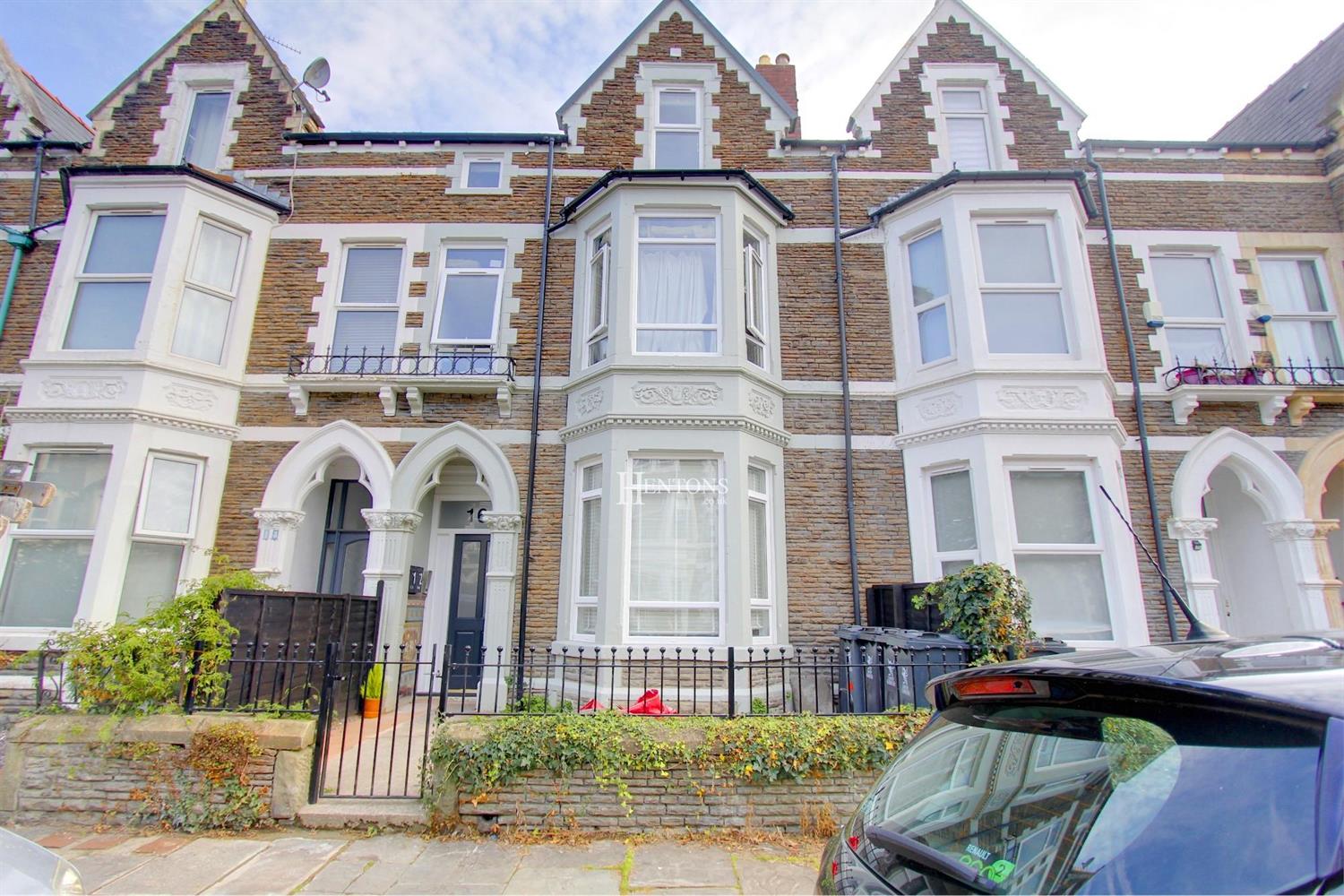 clarks connaught place