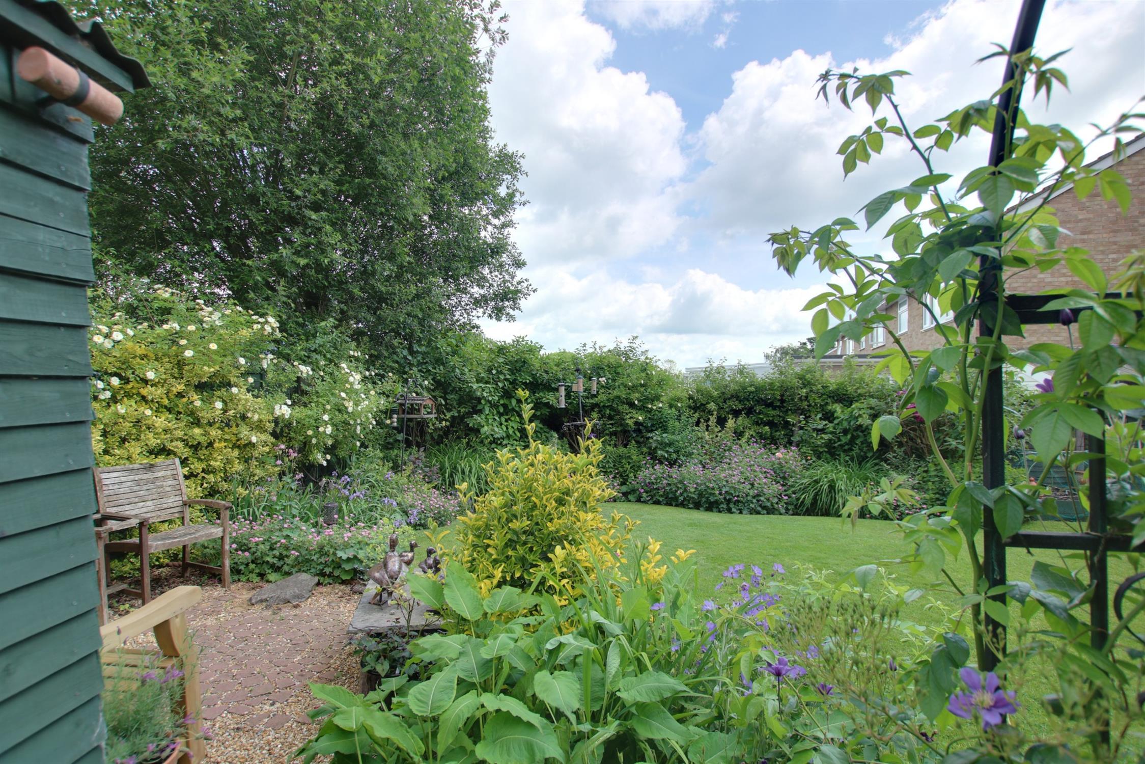 For Sale Waltham Chase, 4 Bedroom Property from Pearsons Estate Agents