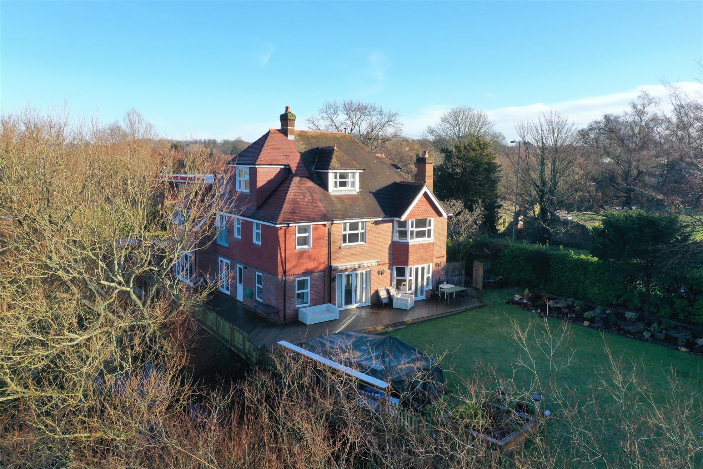 For Sale Waltham, 7 Bedroom Property from Pearsons Estate Agents