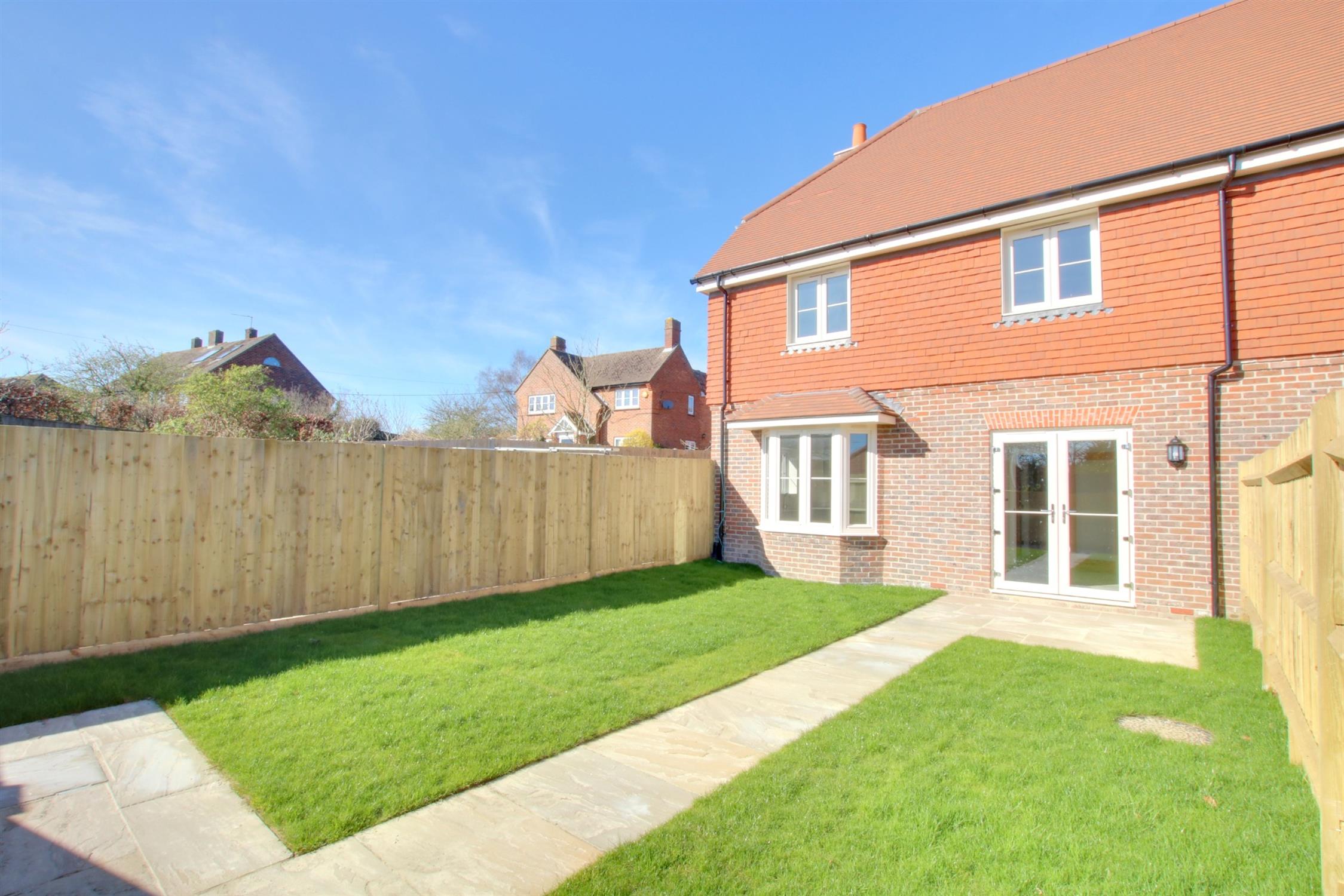For Sale The Courtyard, Droxford, 3 Bedroom Property from Pearsons