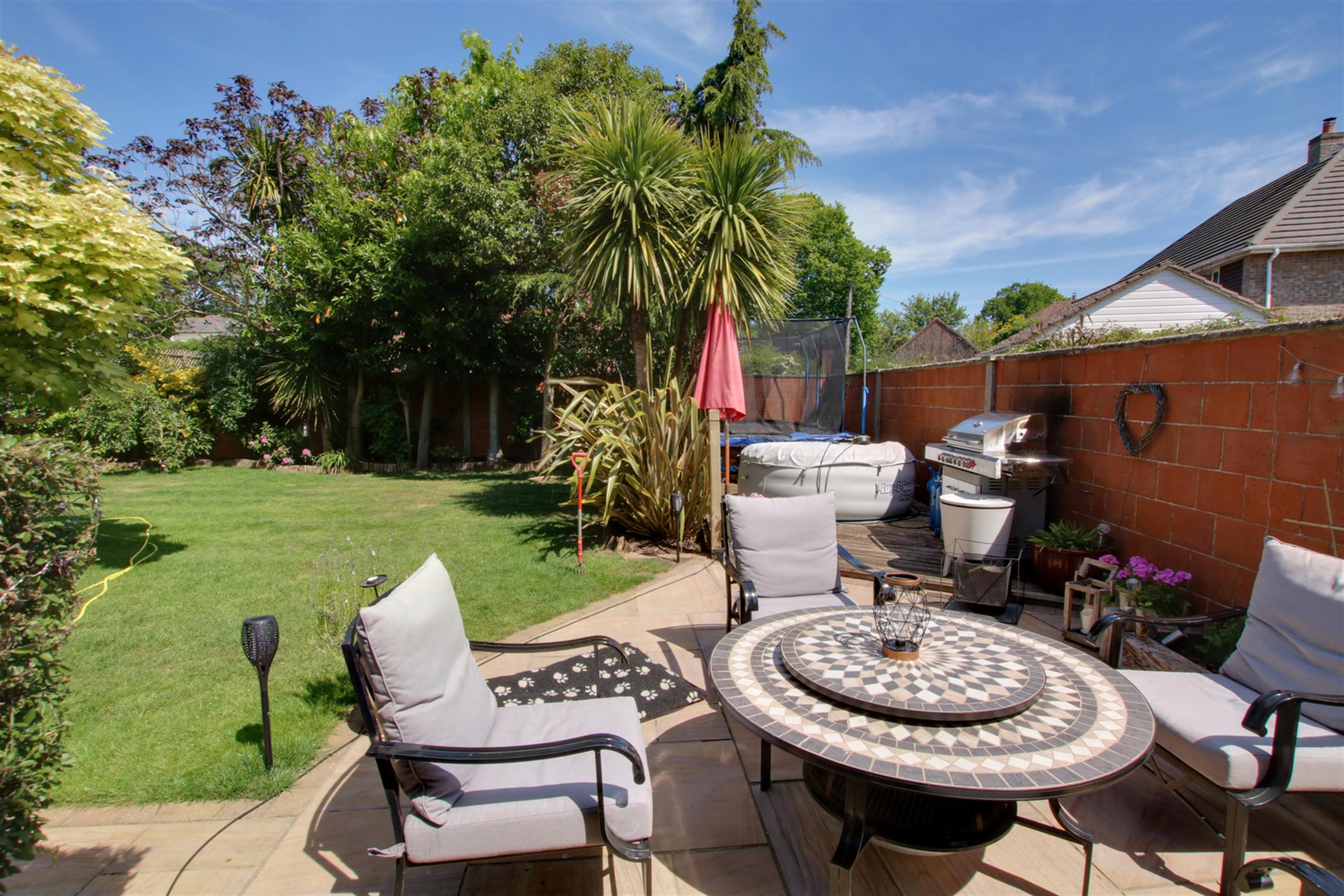 For Sale Horton Heath, 4 Bedroom Property from Pearsons Estate Agents