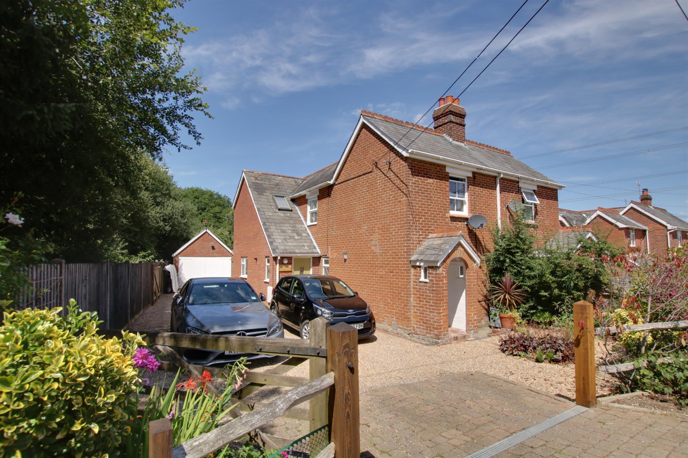 For Sale Swanmore, 3 Bedroom Property from Pearsons Estate Agents