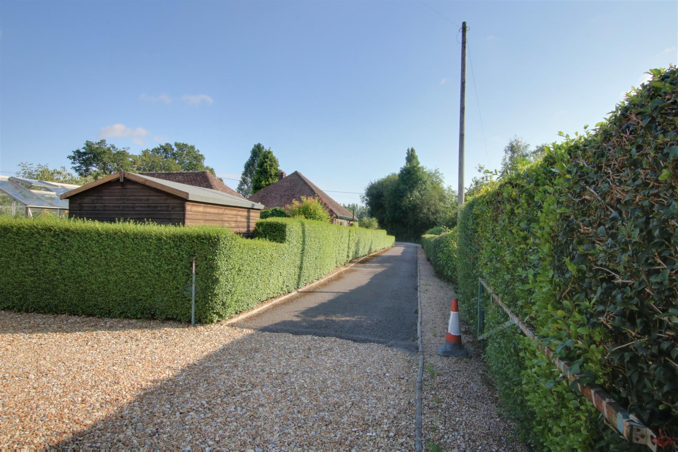 For Sale Shirrell Heath No Onward Chain, 2 Bedroom Property from