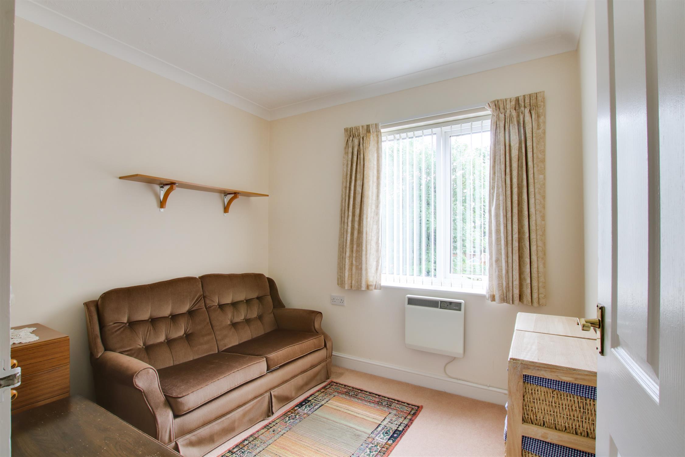 For Sale Fair Oak, 2 Bedroom Property from Pearsons Estate Agents
