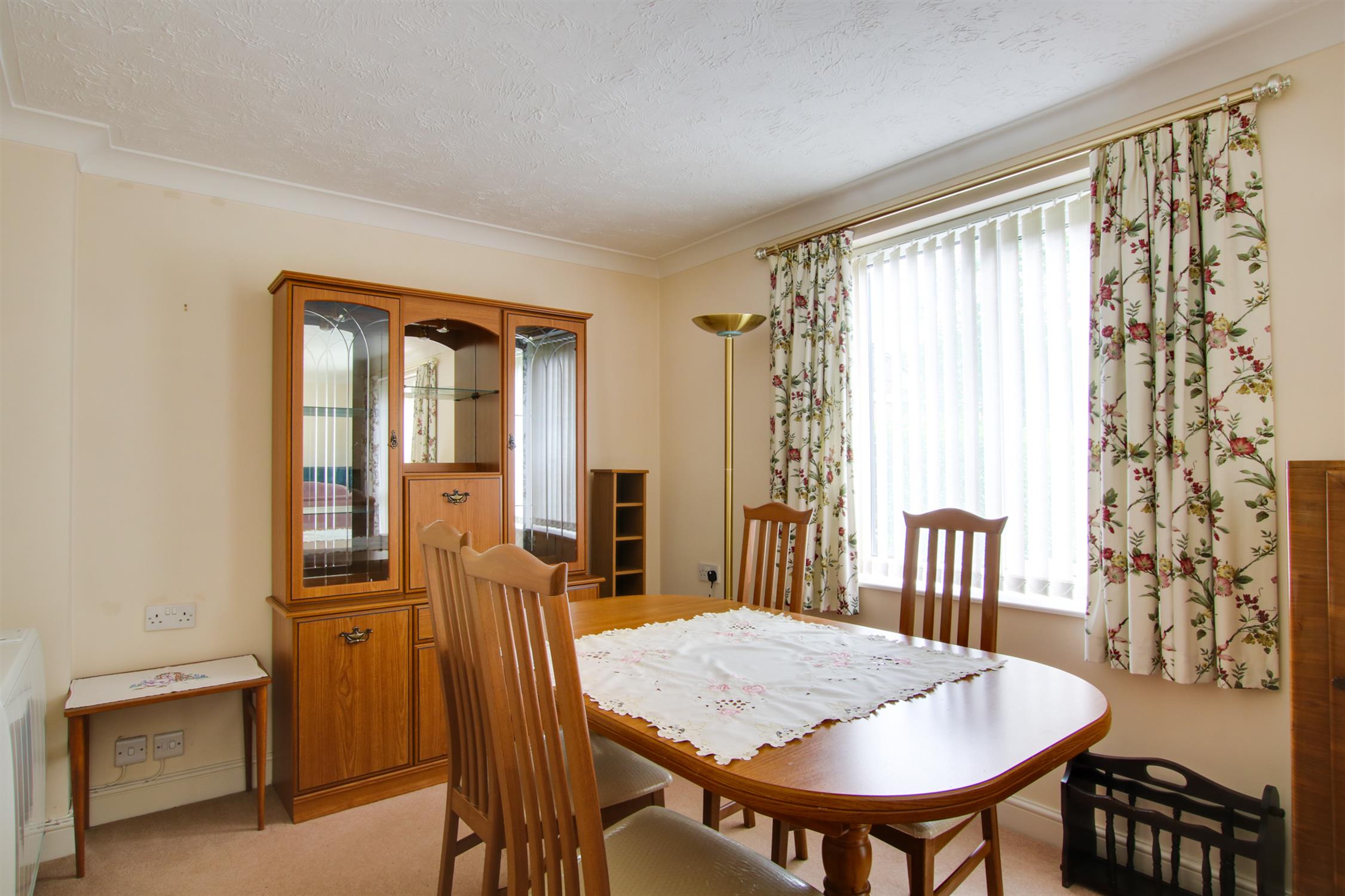 For Sale Fair Oak, 2 Bedroom Property from Pearsons Estate Agents