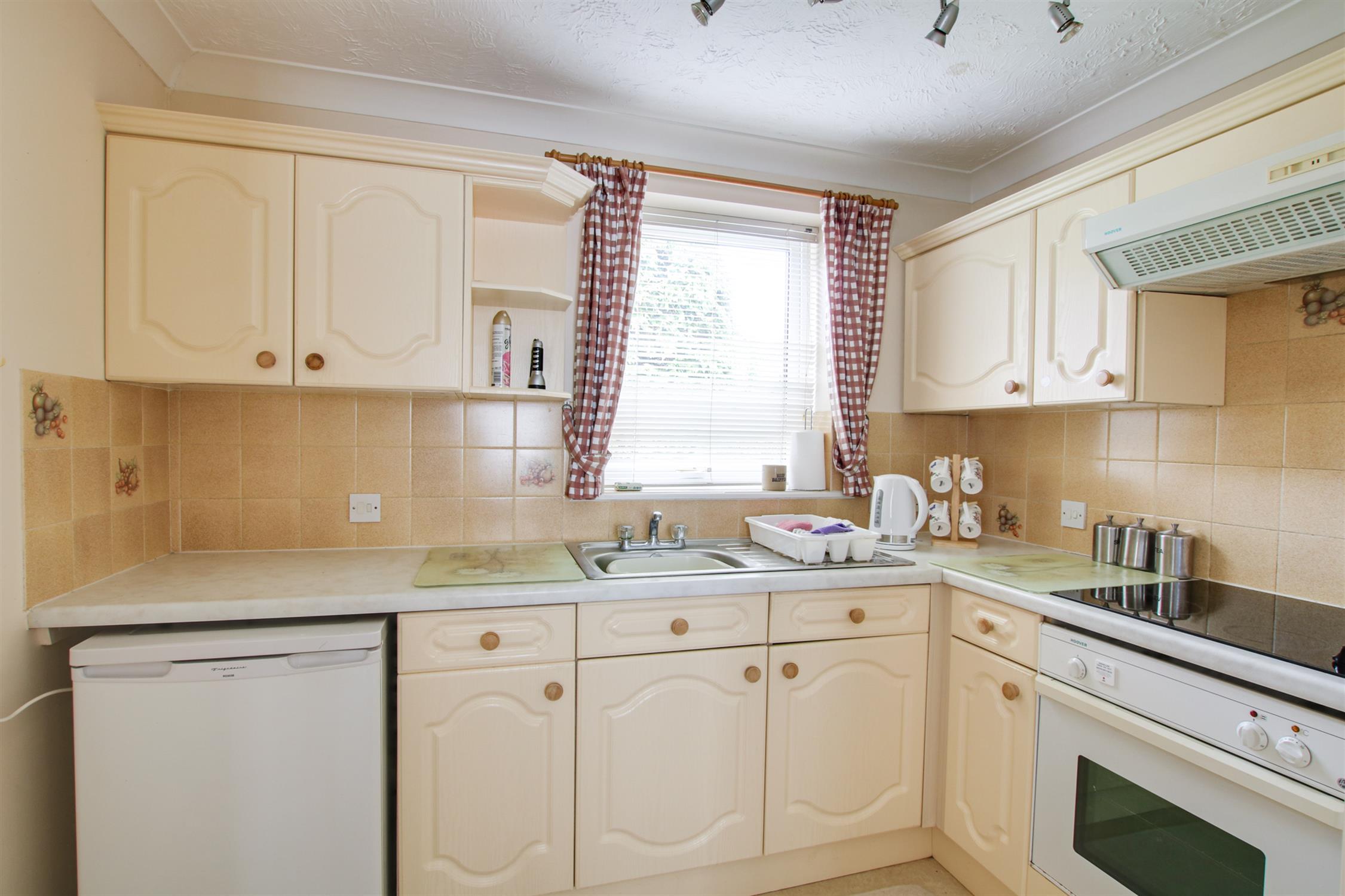 For Sale Fair Oak, 2 Bedroom Property from Pearsons Estate Agents