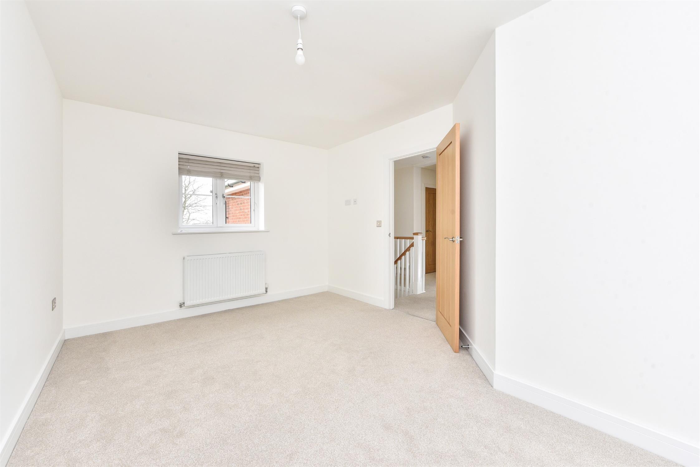 For Sale Swanmore Double Driveway Parking, 4 Bedroom Property from