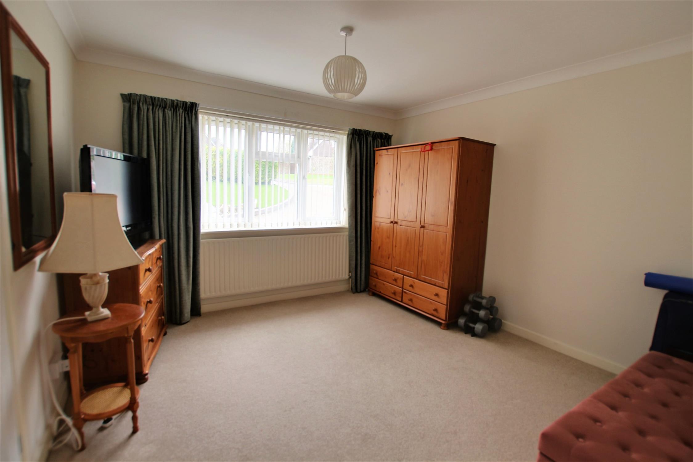 For Sale Clanfield, 4 Bedroom Property from Pearsons Estate Agents