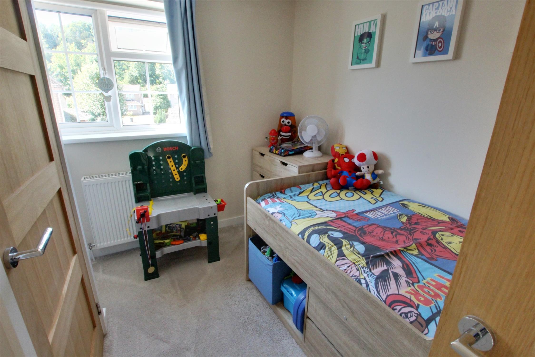 For Sale Coombs Close, Horndean, 3 Bedroom Property from Pearsons