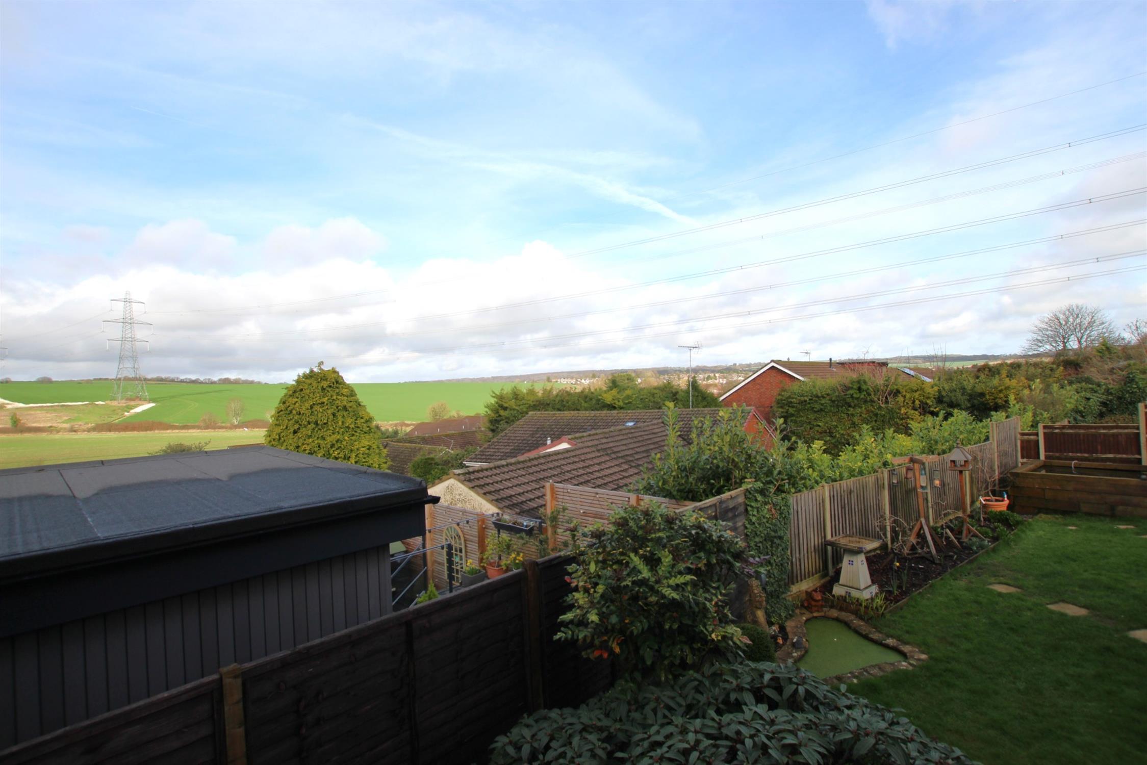 For Sale Horndean, Waterlooville, 3 Bedroom Property from Pearsons