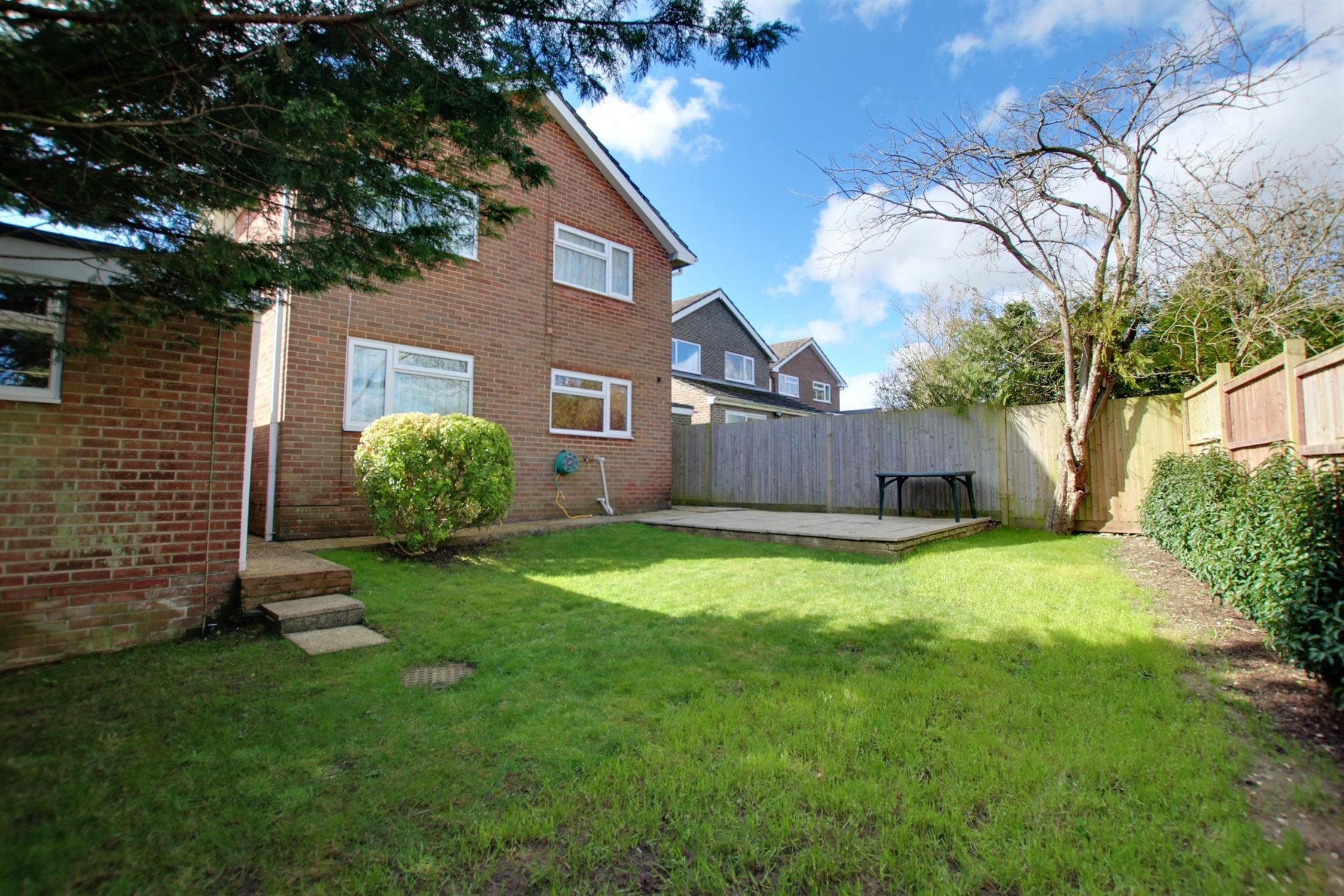 For Sale Clanfield, 4 Bedroom Property from Pearsons Estate Agents