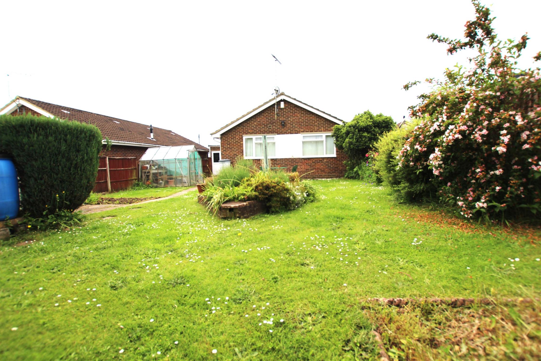 For Sale Clanfield, 3 Bedroom Property from Pearsons Estate Agents