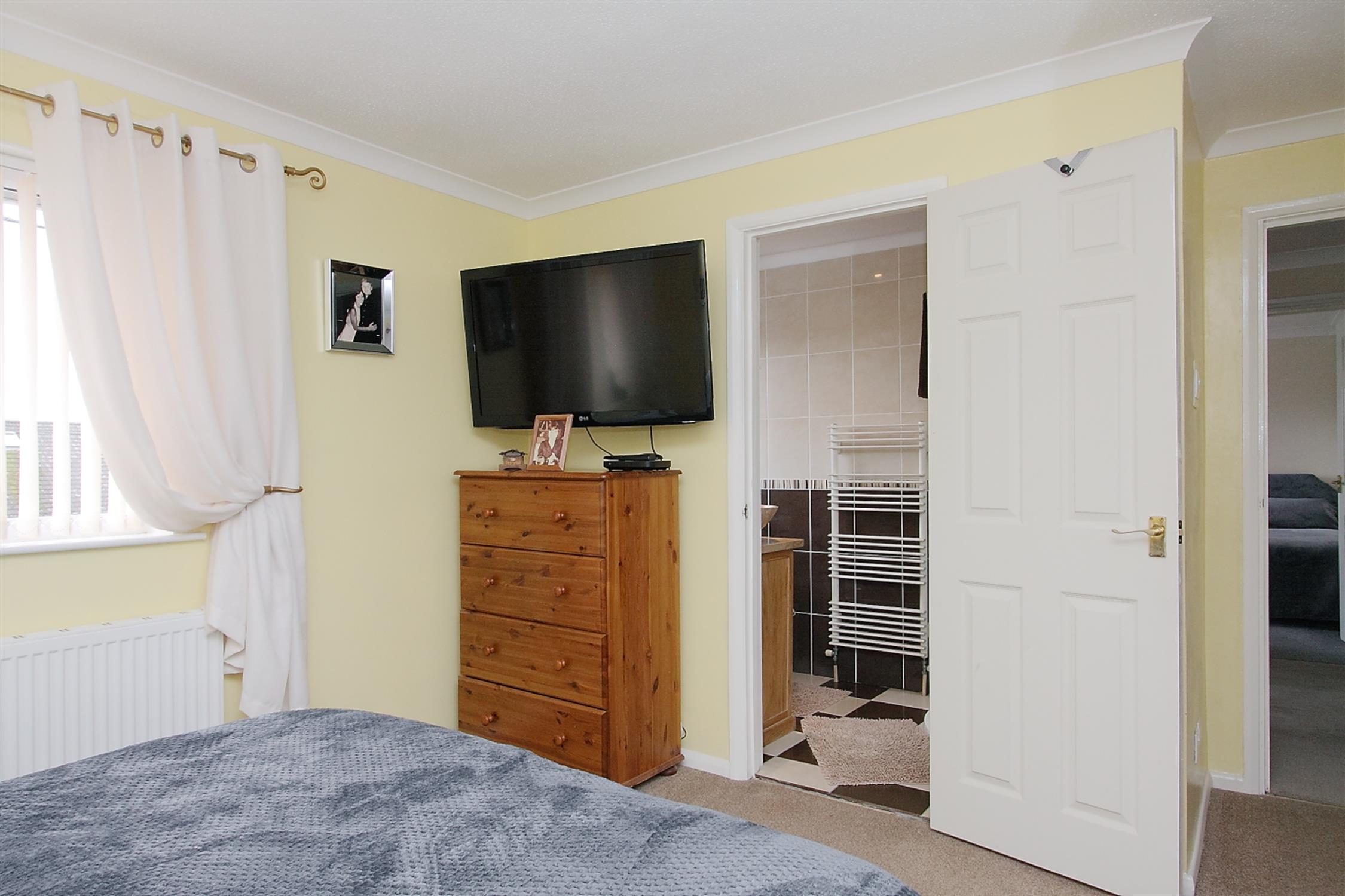 For Sale Ludgershall, Andover, 4 Bedroom Property from Pearsons Estate