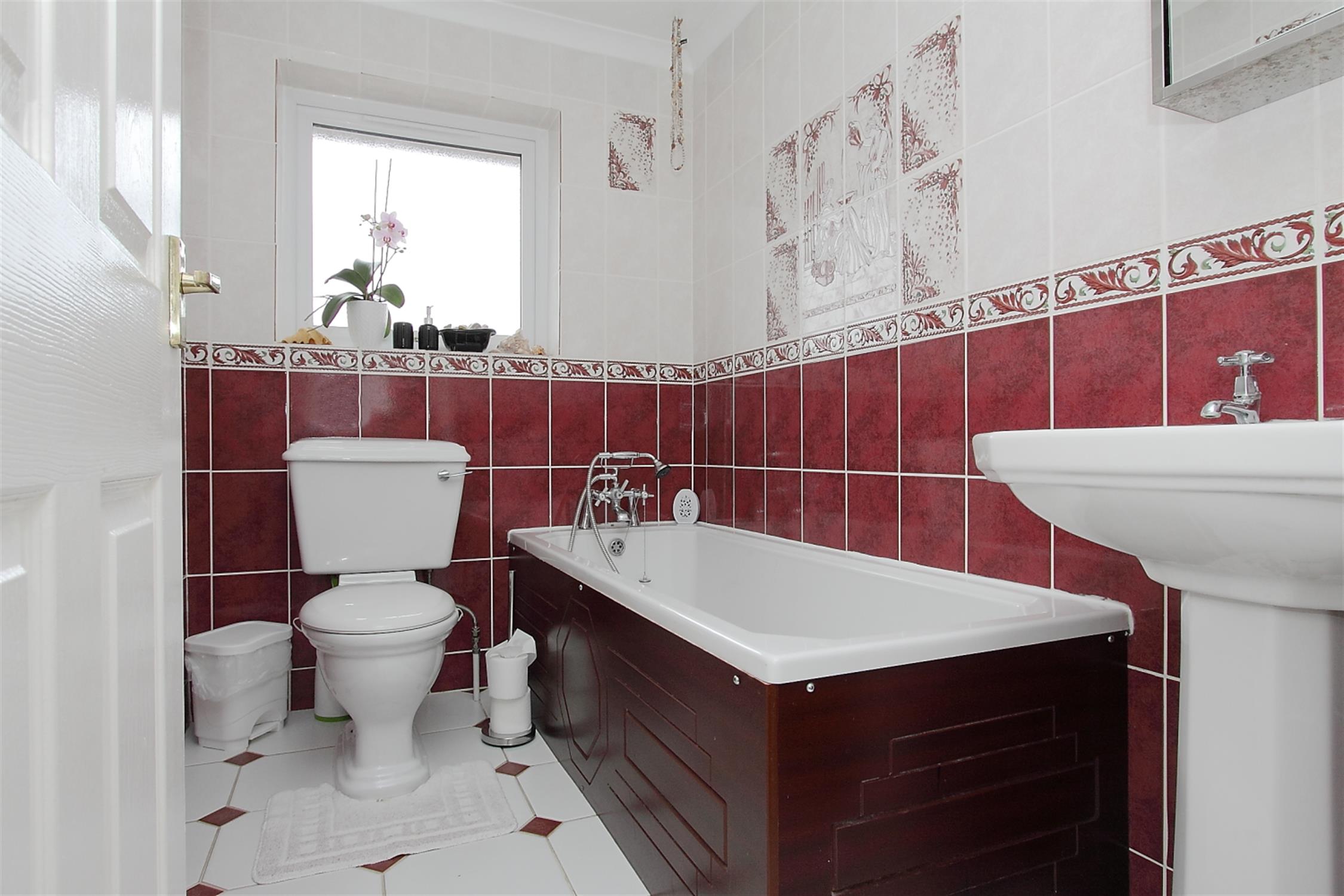 For Sale Ludgershall, Andover, 4 Bedroom Property from Pearsons Estate