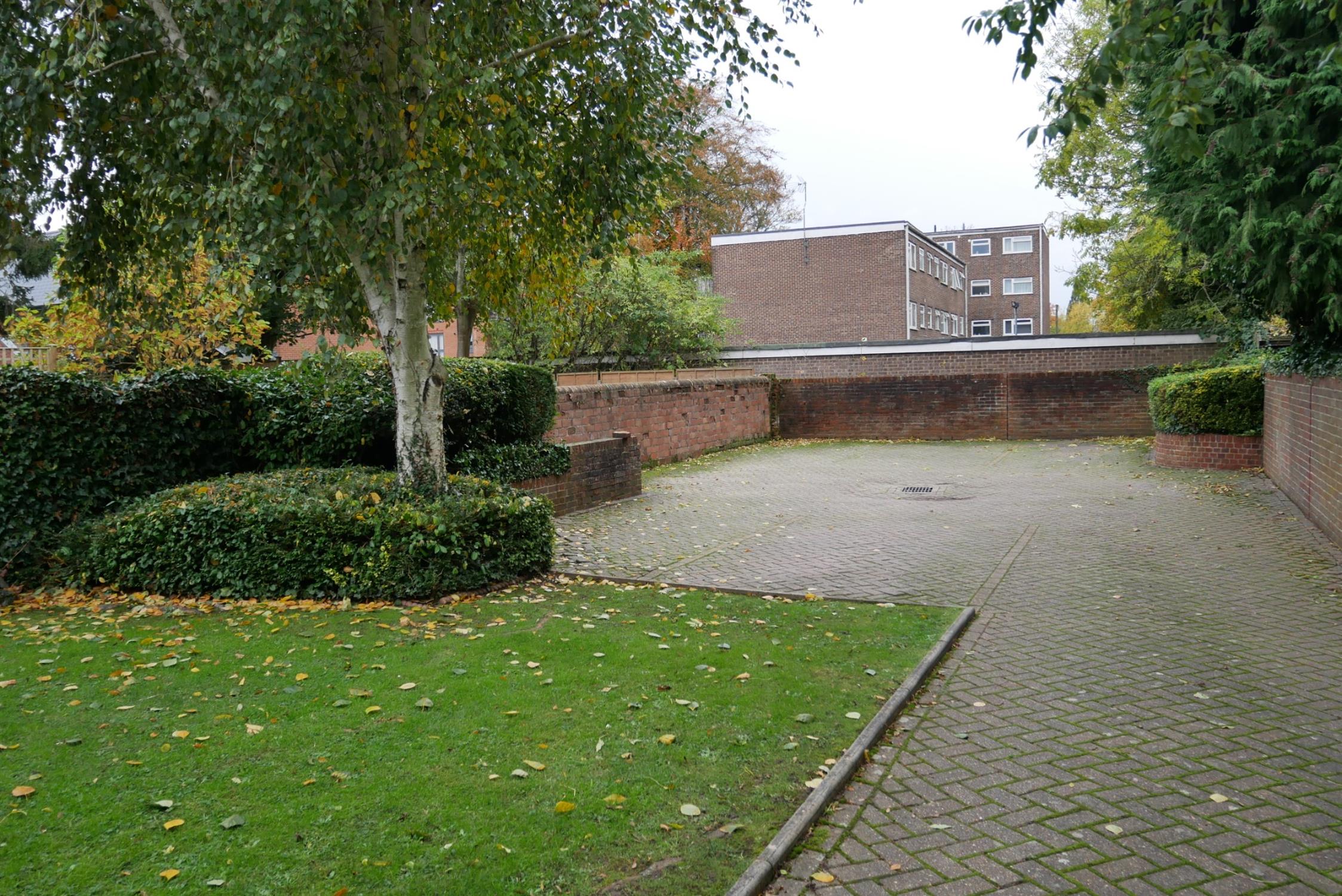 For Rent Cavendish Grove, Southampton Unfurnished, 1 Bedroom Property