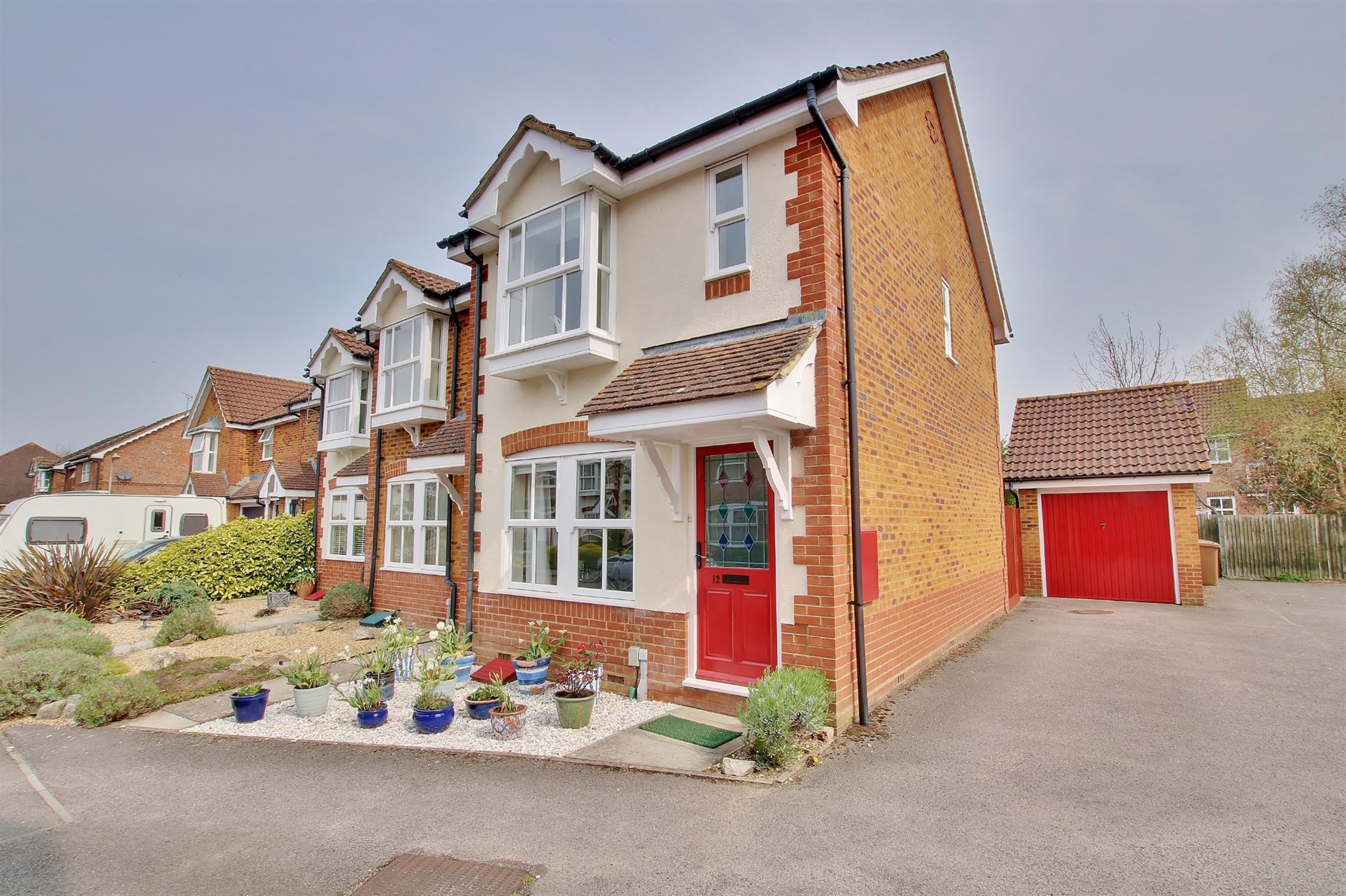 For Sale Romsey, 2 Bedroom Property from Pearsons Estate Agents